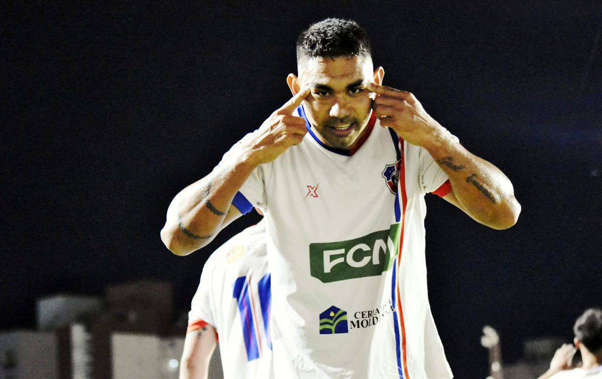 Cristian Oliveira vuelve a ser protagonista en la Liga Regional de Río Cuarto. A sus 40 años, el delantero encontró en Toro Club un nuevo desafío y responde con goles en un momento determinante del Torneo Clausura de Primera A.