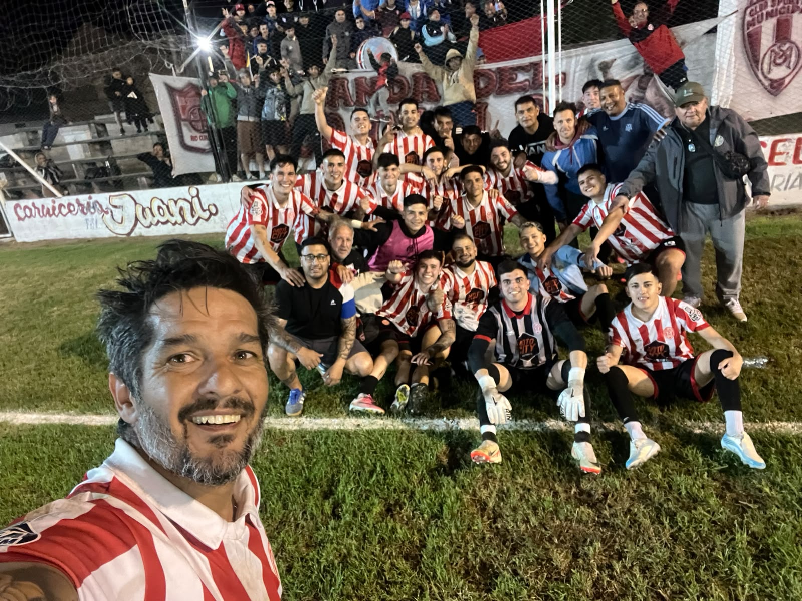 Sportivo Municipal ganó en la agonía y aseguró su permanencia en Primera A.
